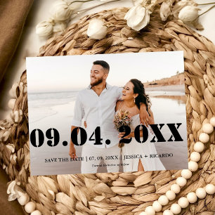 エレガントでおしゃれなボールドレターの結婚式の招待状(save the date) シーズンカード