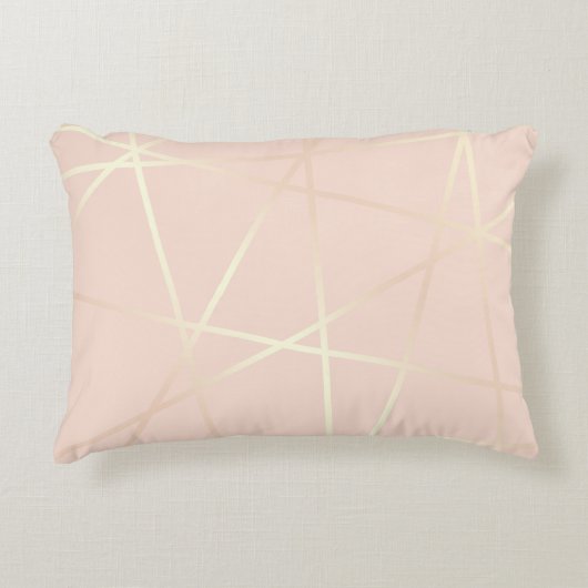 エレガントでかわいらしいばら色の金ゴールド及び赤面のピンクの幾何学的 アクセントクッション (正面)
