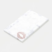 エレガントでガーリーなばら色の金ゴールドのグリッターの唇の白の大理石 ポストイット (アングル)