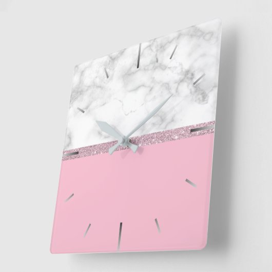 エレガントでガーリーなばら色の金ゴールドのグリッターの白い大理石のピンク スクエア壁時計 (傾斜)