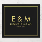 エレガントでシンプルなゴールドテキストモノグラムの結婚式日程お知らせ スパークリングワインラベル (シングルラベル)