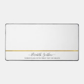 エレガントでミニマルな白とゴールド お名前を追加 デスクマット (正面)