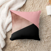 エレガントでモダンで幾何学的なばら色の金ゴールドのピンクの黒 クッション (ブランケット)