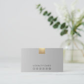 エレガントでモダンなパステル調の灰色の勾配の金ゴールドのロイヤリティ 名刺 (スタンド正面)