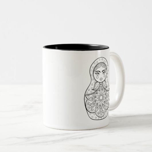 エレガントでロシアのな人形 ツートーンマグカップ (正面右)