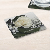 エレガントでロマンチックなホワイトローズパーソナライズ スクエアペーパーコースター (アングル)