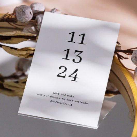 エレガントで清潔な基本的なタイポグラフィのミニマルな結婚式 セーブザデート