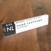 エレガントで白く黒いモノグラムの机用ネームプレート デスクネームプレート (側面)