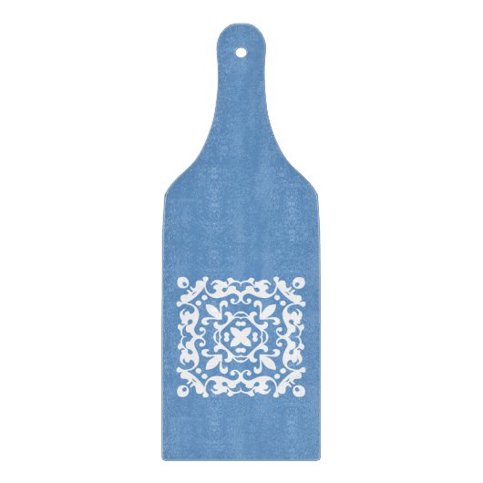 エレガントで青および白い国の台所 カッティングボード (正面)