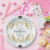 エレガントで青及び白い花の十字のベビーの洗礼 ペーパープレート (パーティー)