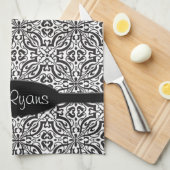 エレガントで黒いバロック式のダマスク織のモノグラム キッチンタオル (四つ折り)