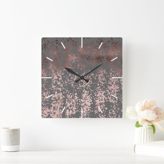 エレガントなのどのばら色の金ゴールドおよび灰色ブラシストローク スクエア壁時計 (ホーム)