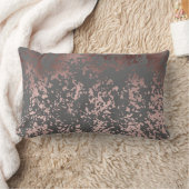 エレガントなのどのばら色の金ゴールドおよび灰色ブラシストローク ランバークッション (ブランケット)