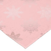 エレガントなばら色の金ゴールドのクリスマスの雪片パターン テーブルクロス (アングル)