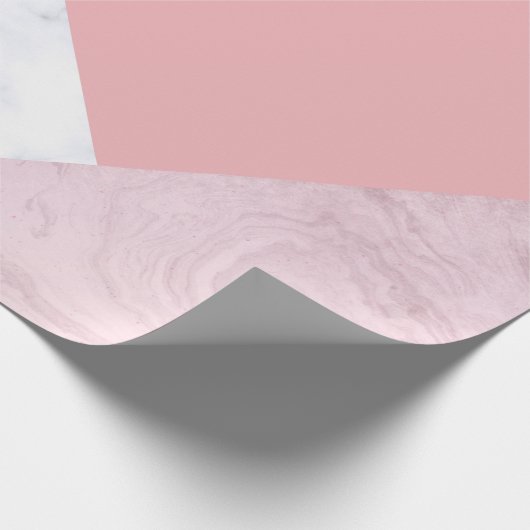 エレガントなひよこの幾何学的な白いパステル調ピンクの大理石 ラッピングペーパー (角)