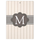 エレガントなアイボリーベージュ色ストライプのブラウンのカスタムのモノグラム クリップボード (裏面)
