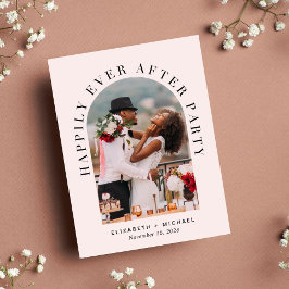 エレガントなアーチの写真ピンクの結婚式の披露宴 インビテーションポストカード