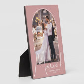 エレガントなアーチの結婚写真 ダスティローズ フォトプラーク (側面)