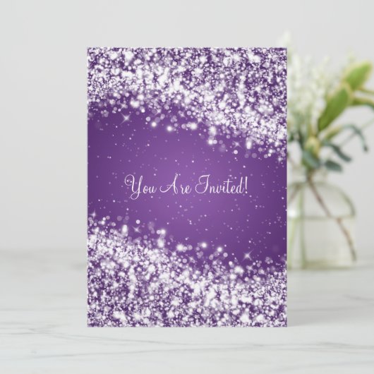エレガントなウェディングきらめくウェーブパープル 招待状 (スタンド正面)