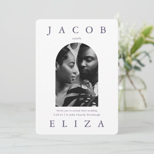 エレガントなウェディングアーチRsvpコード2枚の写真 招待状 (スタンド正面)