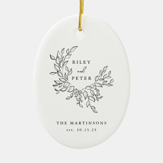 エレガントなウェディングクレストパーソナライズされたキープサケ セラミックオーナメント (正面)