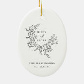 エレガントなウェディングクレストパーソナライズされたキープサケ セラミックオーナメント (裏面)