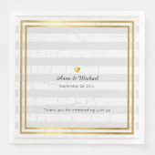 エレガントなウェディングディナー淡い色のナストライププキン (正面)