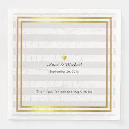 エレガントなウェディングディナー淡い色のナストライププキン