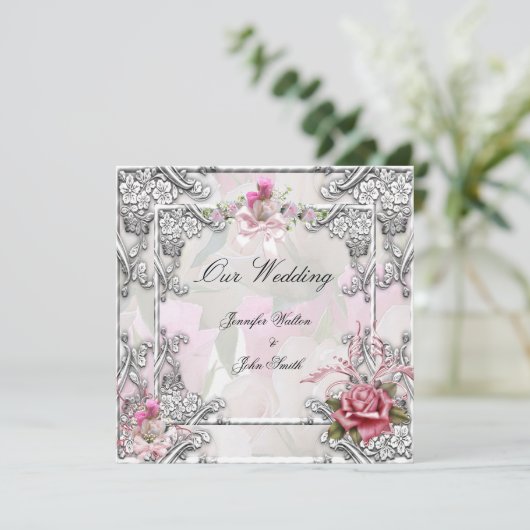 エレガントなウェディングピンクローズシルバーホワイト 招待状 (スタンド正面)