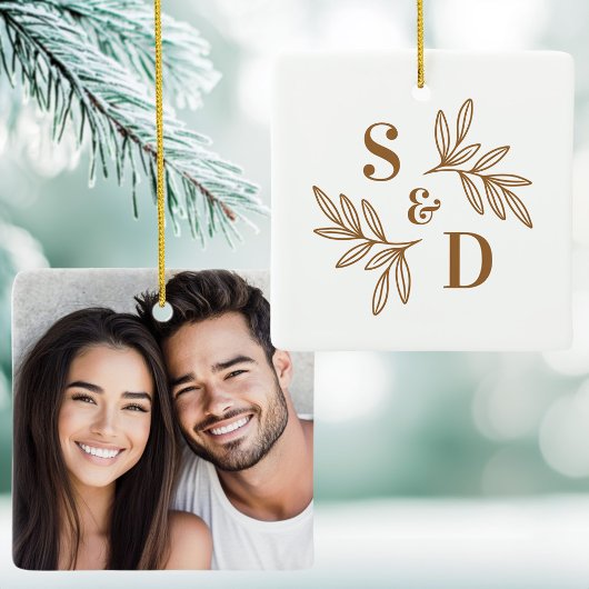 エレガントなウェディングモノグラムの葉緑の セラミックオーナメント