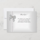 エレガントなウェディング ダマスク ホワイト シルバー ボウ ありがとう サンキューカード (裏面)