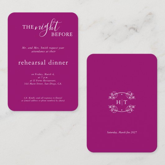 エレガントなウェディング マゼンタ モノグラム リハーサル ディナー エンクロージャーカード (正面/裏面)
