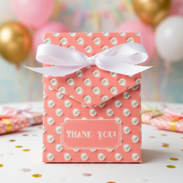 エレガントなカスタムコーラルとパールのギフトボックス フェイバーボックス