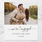 エレガントなカップルフォト　私たち婚約しました ワインラベル (シングルラベル)