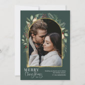 エレガントなグリーンとゴールドのアーチに囲まれたクリスマスの写真 シーズンカード (正面)