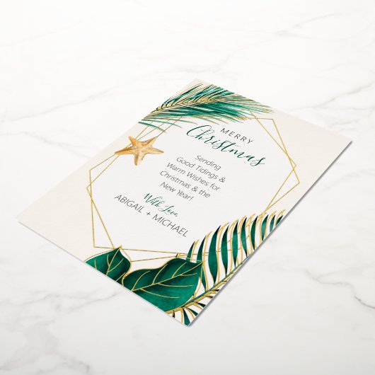 エレガントなグリーンとゴールドのビーチトロピカルクリスマス 箔シーズンカード (回転した状態)
