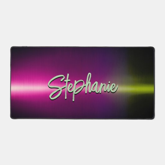 エレガントなグリーンとピンクのおおばれなモノグラム デスクマット (正面)