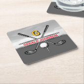 エレガントなゴルフ モノグラム デザイン 缶クーラー スクエアペーパーコースター (アングル)