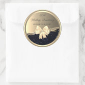 エレガントなゴールドの弓とブラックのグリッターが施された50周年記念品 ラウンドシール (バッグ)