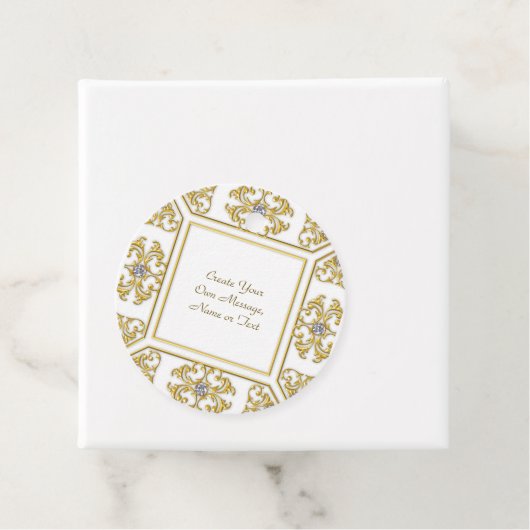 エレガントなゴールドの装飾枠（ダイヤモンドアクセント付き） フェイバータグ (インサイチュ)