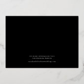 エレガントなゴールドスクリプト3枚の写真コラージュ Save the Date 箔招待状 (裏面)