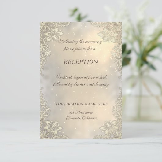 エレガントなゴールドハートレースのウェディングレセプション 招待状 (スタンド正面)