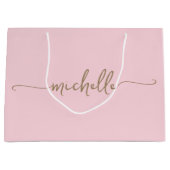 エレガントなゴールドモノグラム ネームスクリプト ブッシュピンク ラージペーパーバッグ (正面)
