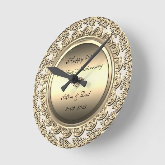 エレガントなゴールド ダイヤモンド 50周年 結婚記念日 ラウンド壁時計 (傾斜)