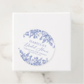 エレガントなシノワズリー ダスティーブルー フラワーブライダルシャワー フェイバータグ (インサイチュ)