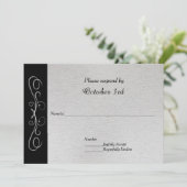 エレガントなシルバーの渦巻き ウェディング招待状 RSVP 招待状 (スタンド正面)