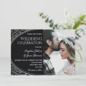 エレガントなシルバー ブラック ウェディング 招待状 写真付き (スタンド正面)