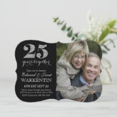 エレガントなシルバー 25周年記念 結婚記念日 フォト付 招待状 (スタンド正面)