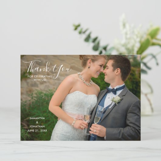 エレガントなスクリプトの写真満載の結婚式のお礼カード サンキューカード (スタンド正面)