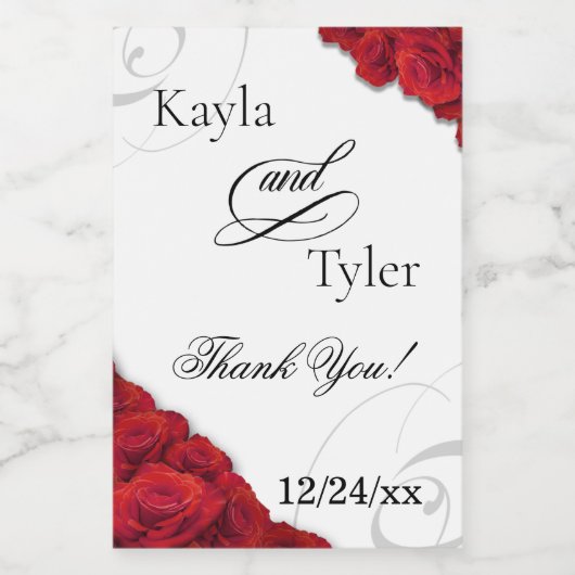 エレガントなスクリプトの赤いバラのウェディング ワインラベル (シングルラベル)